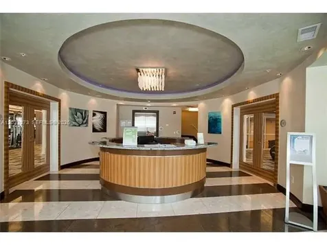 253 NE 2nd Street Miami FL 33132