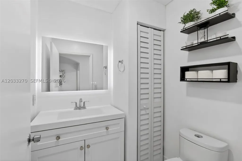 448 NW 15th Way Fort Lauderdale FL 33311