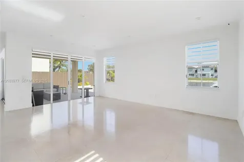 8551 NW 110th Avenue Doral FL 33178