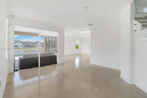 8551 NW 110th Avenue Doral FL 33178