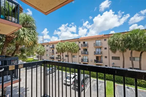 5490 W 21st Court Hialeah FL 33016