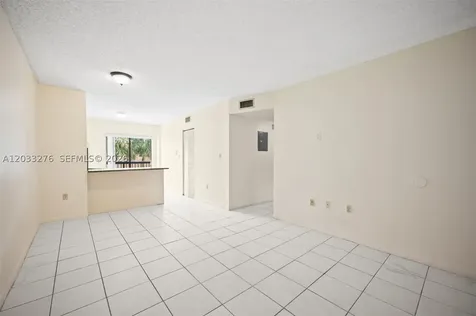 5490 W 21st Court Hialeah FL 33016