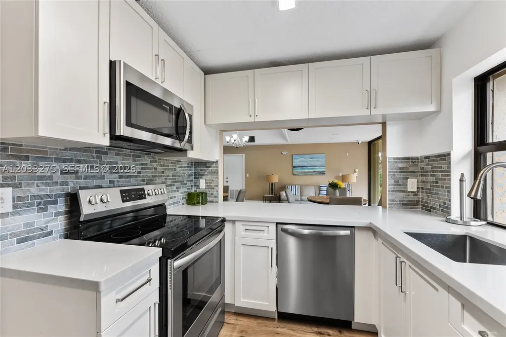 4148 N Palm Forest Drive N Delray Beach FL 33445