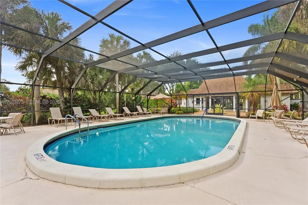 4148 N Palm Forest Drive N Delray Beach FL 33445