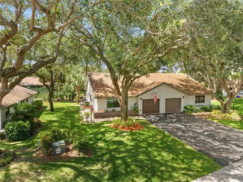 4148 N Palm Forest Drive N Delray Beach FL 33445