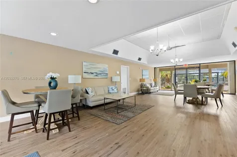 4148 N Palm Forest Drive N Delray Beach FL 33445