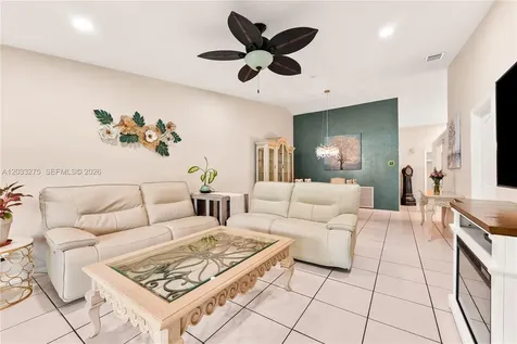 4148 N Palm Forest Drive N Delray Beach FL 33445