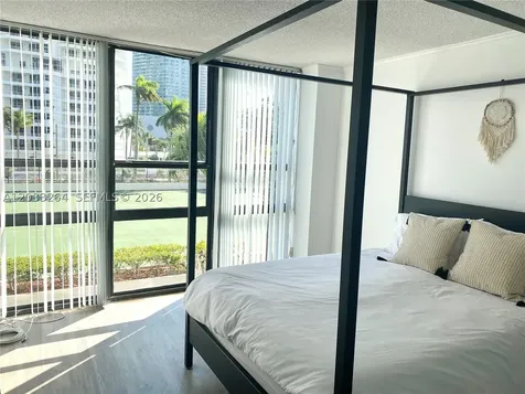 600 NE 36th Street Miami FL 33137