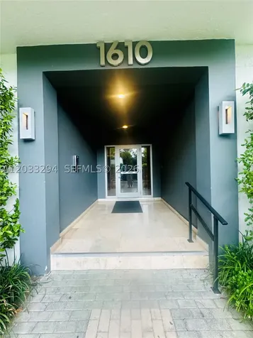 1610 Lenox Avenue Miami Beach FL 33139