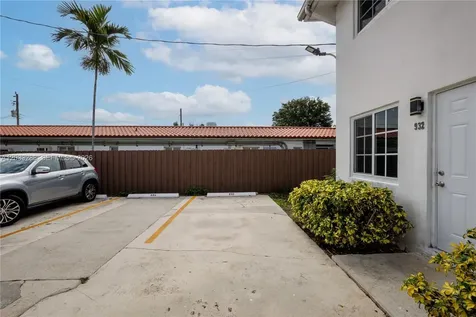932 SW 6th Street Miami FL 33130