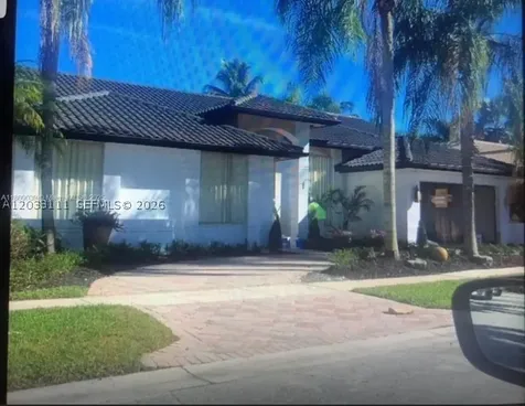 28 NW 108th Way Plantation FL 33324