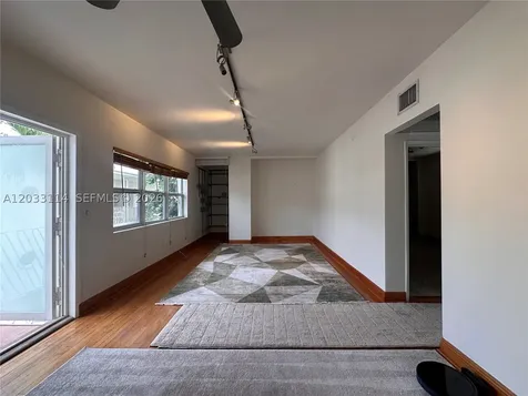 1100 Venetian Way Miami FL 33139