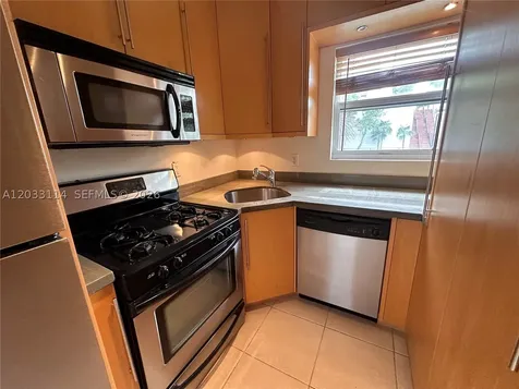1100 Venetian Way Miami FL 33139