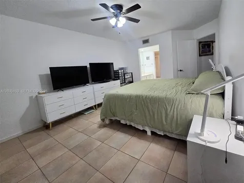 2629 SE 21st Court Homestead FL 33035