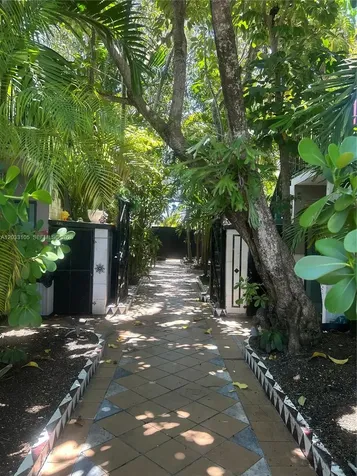 8200 Byron Avenue Miami Beach FL 33141