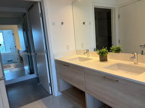 16385 Biscayne Boulevard North Miami Beach FL 33160