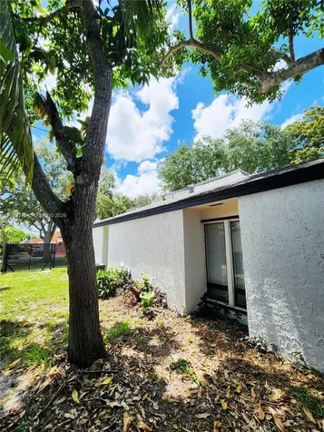 4962 SW 95th Avenue Cooper City FL 33328