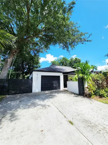 4962 SW 95th Avenue Cooper City FL 33328