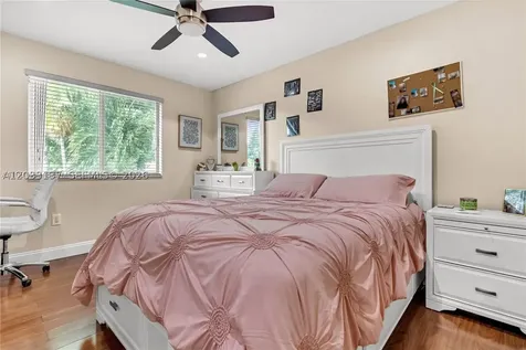 16453 SW 97th Street Miami FL 33196