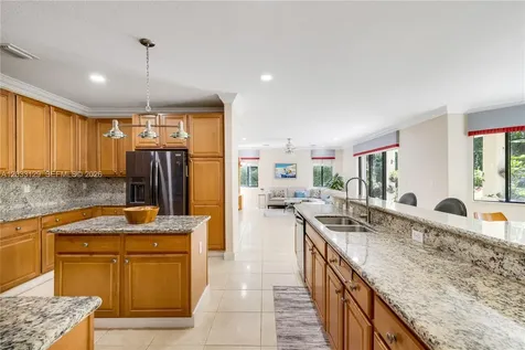 19086 SW 76th Avenue Cutler Bay FL 33157