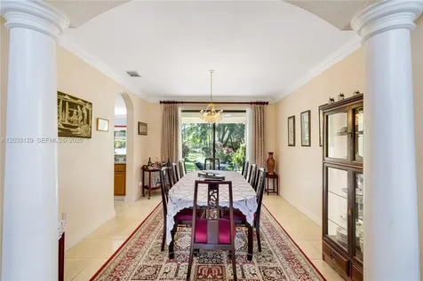 19086 SW 76th Avenue Cutler Bay FL 33157