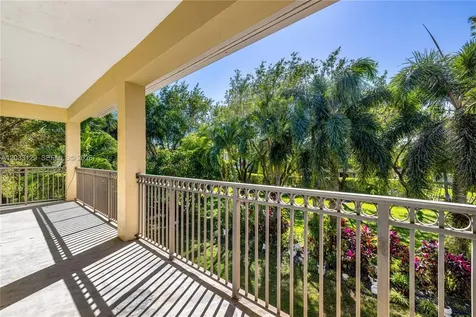 19086 SW 76th Avenue Cutler Bay FL 33157