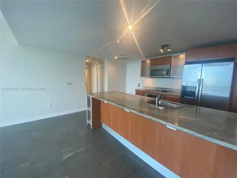 185 SW 7th Street Miami FL 33130
