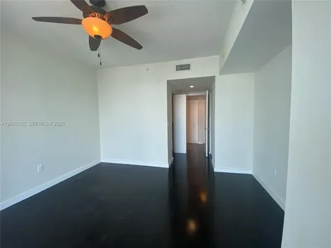 185 SW 7th Street Miami FL 33130