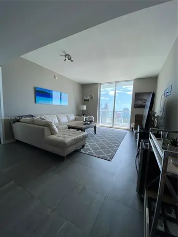185 SW 7th Street Miami FL 33130
