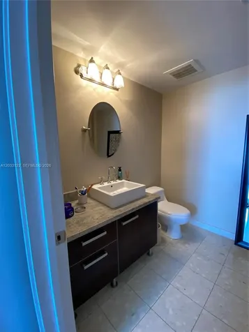 185 SW 7th Street Miami FL 33130