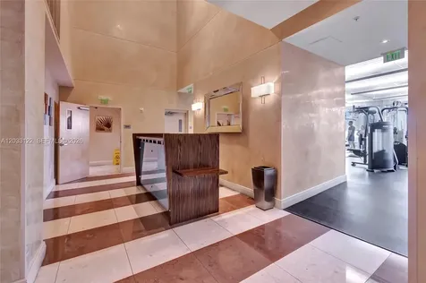185 SW 7th Street Miami FL 33130