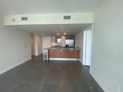 185 SW 7th Street Miami FL 33130