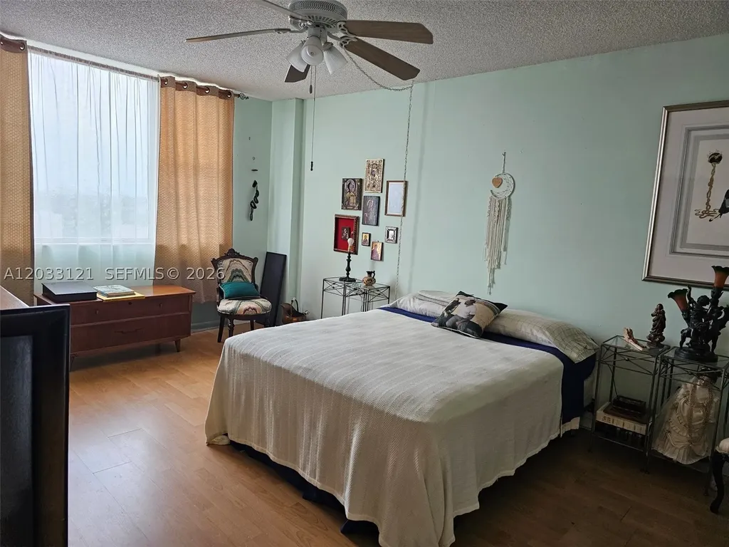 3850 Washington Street Hollywood FL 33021