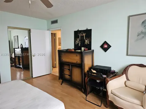 3850 Washington Street Hollywood FL 33021