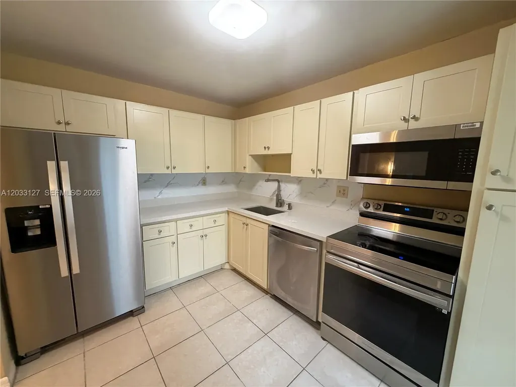 3100 N Course Lane Pompano Beach FL 33069
