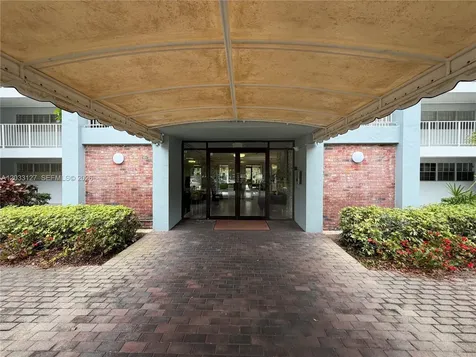 3100 N Course Lane Pompano Beach FL 33069