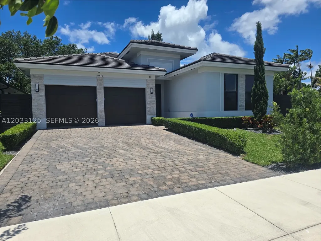 19410 SW 124th Court Miami FL 33177
