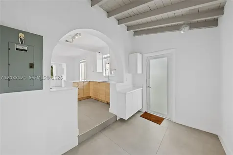 565 NW 44th Street Miami FL 33127