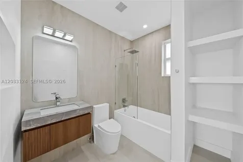 565 NW 44th Street Miami FL 33127