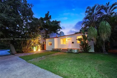 565 NW 44th Street Miami FL 33127