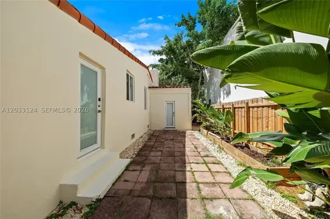 565 NW 44th Street Miami FL 33127