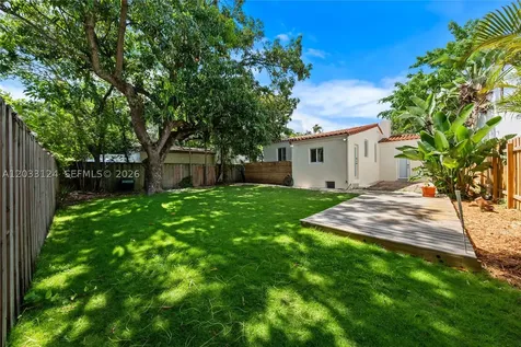 565 NW 44th Street Miami FL 33127