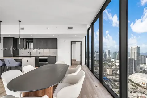 20 NE 11th Street Miami FL 33132