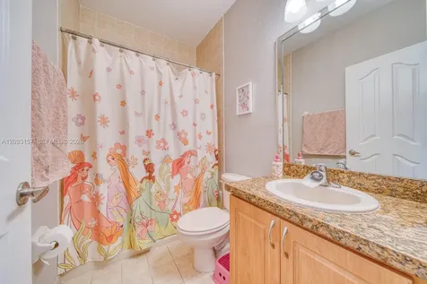4453 SW 163rd Place Miami FL 33185
