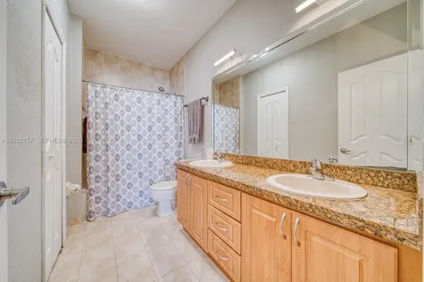 4453 SW 163rd Place Miami FL 33185