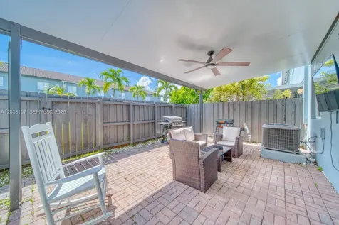 4453 SW 163rd Place Miami FL 33185