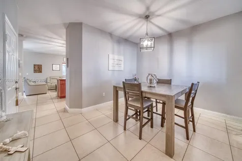 4453 SW 163rd Place Miami FL 33185