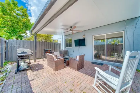 4453 SW 163rd Place Miami FL 33185