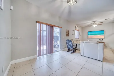 4453 SW 163rd Place Miami FL 33185