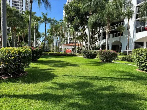 3610 Yacht Club Drive Aventura FL 33180